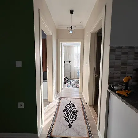Luxuri 2 Bedroom Near Metro Avm Апартаменты