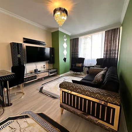 Luxuri 2 Bedroom Near Metro Avm Апартаменты