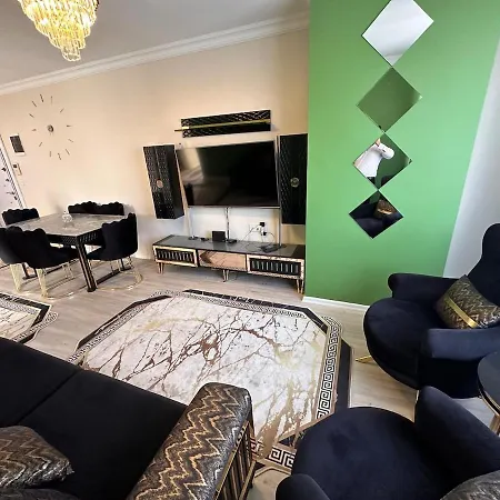 Апартаменты Luxuri 2 Bedroom Near Metro Avm *