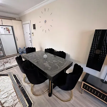 Luxuri 2 Bedroom Near Metro Avm *