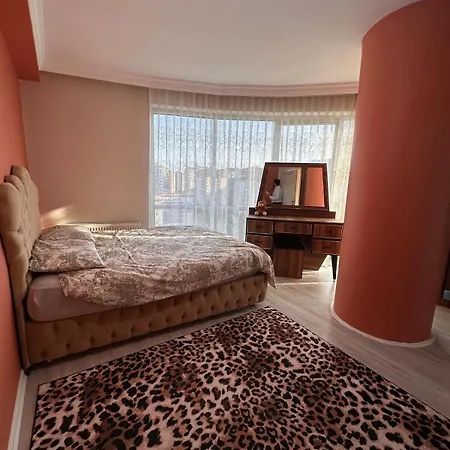 Luxuri 2 Bedroom Near Metro Avm